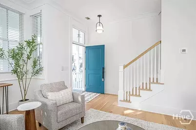 216 W 43rd Street, Savannah, GA 31401 - Photo 4