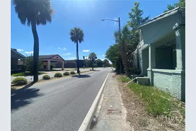 1022 W Victory Drive, Savannah, GA 31415 - Photo 2