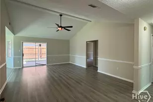 43 Teal Lake Dr, Richmond Hill, GA 31324 - Photo 2