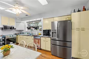 1409 E 49th St, Savannah, GA 31404 - Photo 18