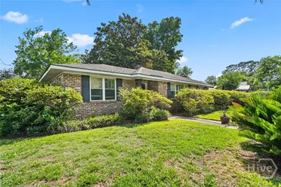 1409 E 49th Street, Savannah, GA 31404 - Photo 6
