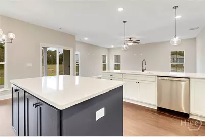 152 Hanover Place, Richmond Hill, GA 31324 - Photo 12