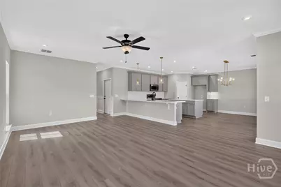 152 Hanover Place, Richmond Hill, GA 31324 - Photo 10