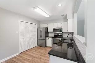 1329 Pine Ridge Dr, Savannah, GA 31406 - Photo 12