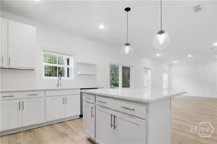293 Kingswood Cir, Savannah, GA 31302 - Photo 8