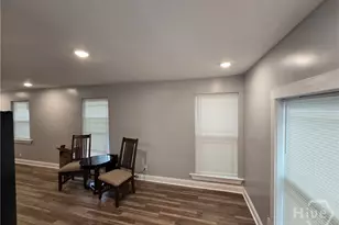 26 Chatham St, Savannah, GA 31406 - Photo 2