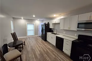 26 Chatham St, Savannah, GA 31406 - Photo 6