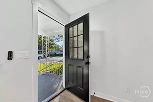 1329 E 33rd St, Savannah, GA 31404 - Photo 6