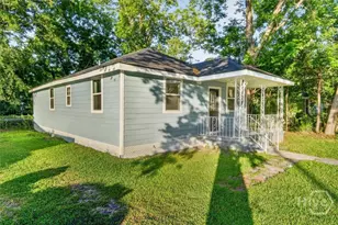 1329 E 33rd St, Savannah, GA 31404 - Photo 4
