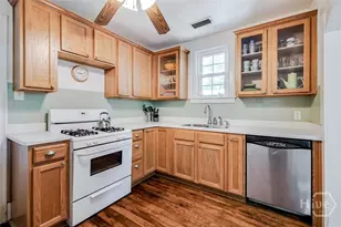 722 E 40th St, Savannah, GA 31401 - Photo 10