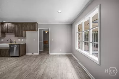301 Wellington Road, Savannah, GA 31410 - Photo 18