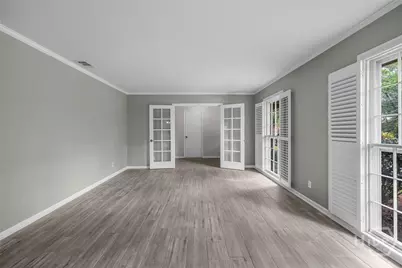 301 Wellington Road, Savannah, GA 31410 - Photo 8