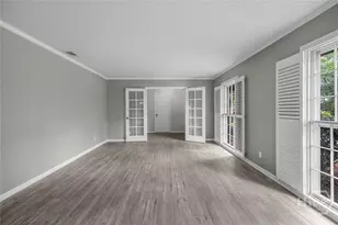 301 Wellington Rd, Savannah, GA 31410 - Photo 8