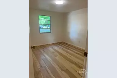 201 Oak Street, Bloomingdale, GA 31302 - Photo 6