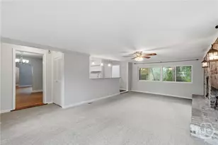 220 Columbus Dr, Savannah, GA 31405 - Photo 10