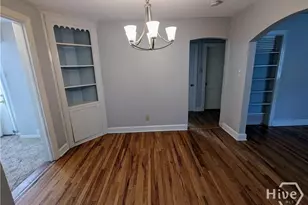 220 Columbus Dr, Savannah, GA 31405 - Photo 10