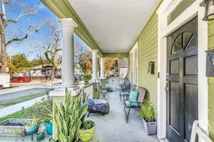 709 E 35th St, Savannah, GA 31401 - Photo 2