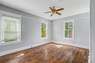 709 E 35th St, Savannah, GA 31401 - Photo 12