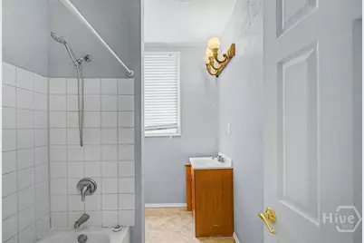 709 E 35th Street, Savannah, GA 31401 - Photo 14