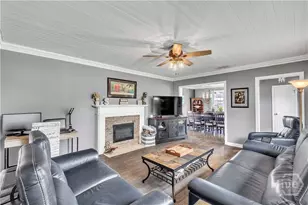 223 E 64th St, Savannah, GA 31405 - Photo 10