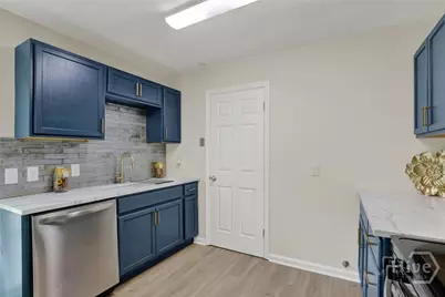 325 Forrest Avenue, Savannah, GA 31404 - Photo 12