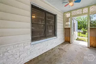 1529 Chester St, Savannah, GA 31415 - Photo 4