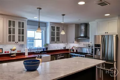 65 Richmond Drive, Savannah, GA 31406 - Photo 16