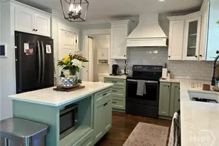 105 E 66th St, Savannah, GA 31405 - Photo 6