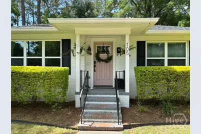 105 E 66th Street, Savannah, GA 31405 - Photo 2