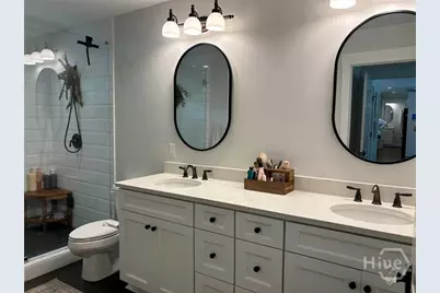 105 E 66th Street, Savannah, GA 31405 - Photo 14