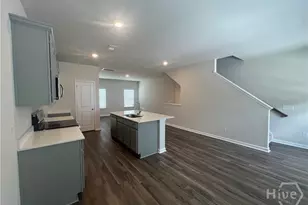 137 Simms Way, Hinesville, GA 31313 - Photo 6