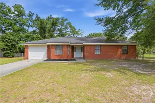 39 Henry Ln, Hinesville, GA 31313 - Photo 1