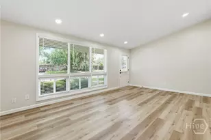 318 Briarcliff Cir, Savannah, GA 31419 - Photo 4