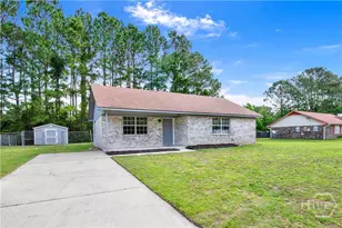 233 Sheila Dr, Hinesville, GA 31313 - Photo 2