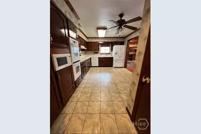 127 Pine Grove Drive, Savannah, GA 31419 - Photo 12