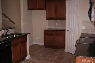 42 Weslyn Park Dr, Savannah, GA 31419 - Photo 4