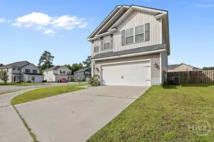 618 Fairview Cir, Hinesville, GA 31313 - Photo 2