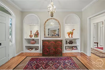 318 Johnston Street, Savannah, GA 31405 - Photo 6