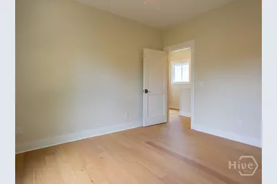 807 E 36th Street, Savannah, GA 31401 - Photo 50