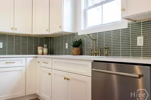 807 E 36th St, Savannah, GA 31401 - Photo 14