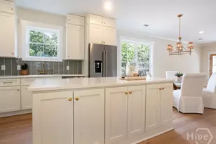 807 E 36th St, Savannah, GA 31401 - Photo 28