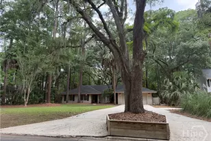 18 Monastery Rd, Savannah, GA 31411 - Photo 6
