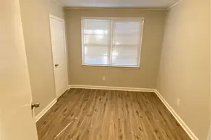 2137 Bolling St, Savannah, GA 31404 - Photo 10