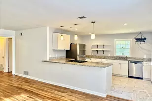 1714 E 60th St, Savannah, GA 31404 - Photo 6