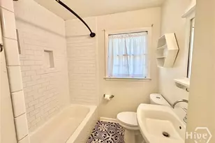 1714 E 60th St, Savannah, GA 31404 - Photo 12