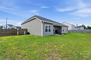 1125 Sweetbay Ct, Hinesville, GA 31313 - Photo 4