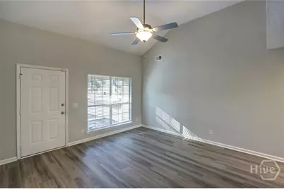 7346 Leghorn Street, Savannah, GA 31406 - Photo 4