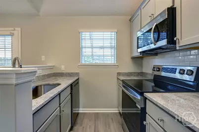 7346 Leghorn Street, Savannah, GA 31406 - Photo 10