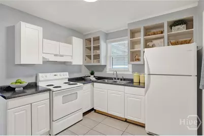 2218 Hanson Street, Savannah, GA 31404 - Photo 4