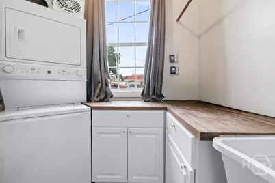 120 W 37th Street, Savannah, GA 31401 - Photo 22